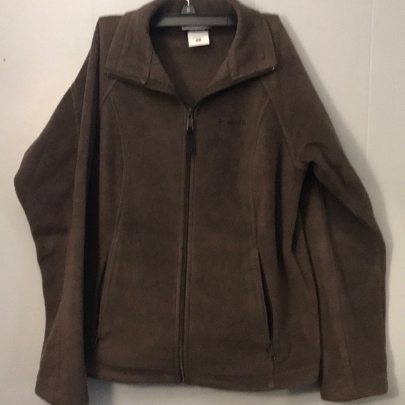 Columbia Jackets & Blazers - Columbia brown zip up fleece jacket